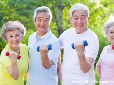 跑步一個月低密度膽固醇降低了，幫助很大(從4.9降到3.0)