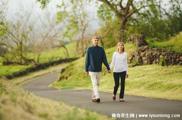 肝囊腫最怕三種運動，散步/打太極拳/瑜伽(可輔助緩解身體不適)