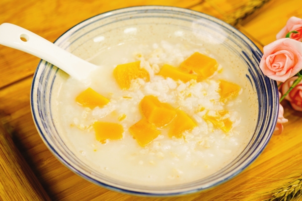 早餐吃什么能減肥-易網(wǎng)健康<a href=http://www.jsjjzhkt.cn/jkys/ target=_blank class=infotextkey>養(yǎng)生</a>網(wǎng) 早餐吃什么能減肥