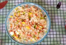 色香味俱全的揚州炒飯的做法-家常味炒菜譜