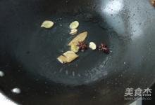 香菇燒雞腿的做法-家常味燒菜譜