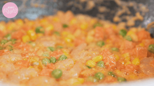 金沙炒飯的做法-咸鮮味炒菜譜