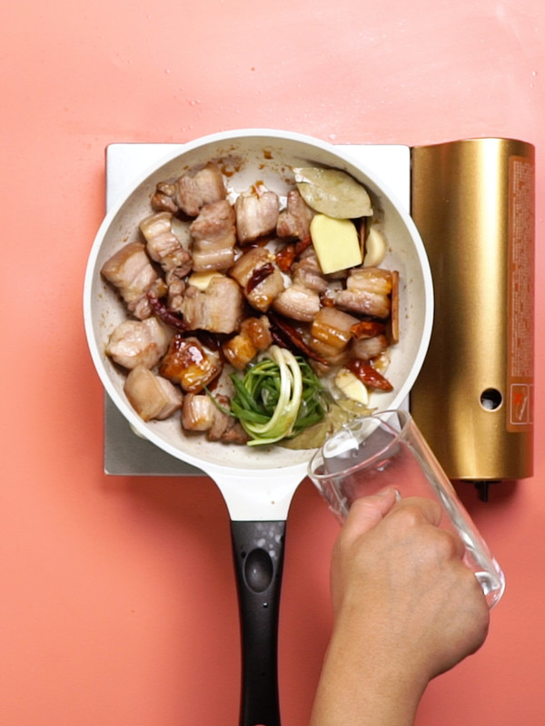 紅燒肉燉土豆的做法-家常味燒菜譜 紅燒肉燉土豆的做法-家常味燒菜譜