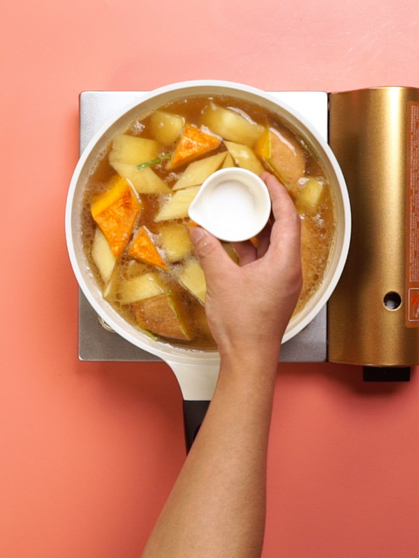 南瓜燉土豆的做法-家常味燉菜譜-易網健康養生網 南瓜燉土豆的做法-家常味燉菜譜