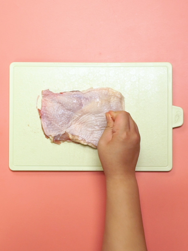 日式照燒雞腿的做法-家常味煎菜譜-易網(wǎng)<a href=http://www.jsjjzhkt.cn/ target=_blank class=infotextkey>健康養(yǎng)生</a>網(wǎng) 日式照燒雞腿的做法-家常味煎菜譜