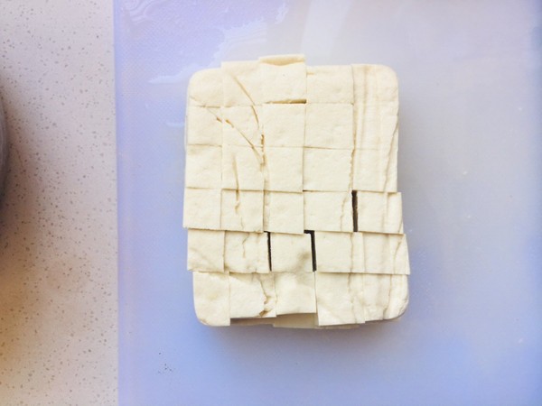 XO醬燒豆腐的做法-香辣味炒菜譜-易網(wǎng)<a href=http://www.jsjjzhkt.cn/ target=_blank class=infotextkey>健康養(yǎng)生</a>網(wǎng) XO醬燒豆腐的做法-香辣味炒菜譜