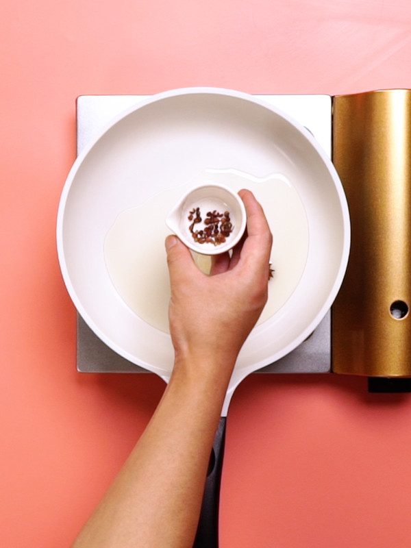 酸菜燉粉條的做法-酸辣味燉菜譜