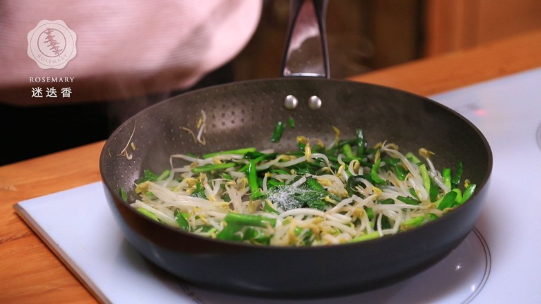 韭菜炒綠豆芽的做法-家常味炒菜譜