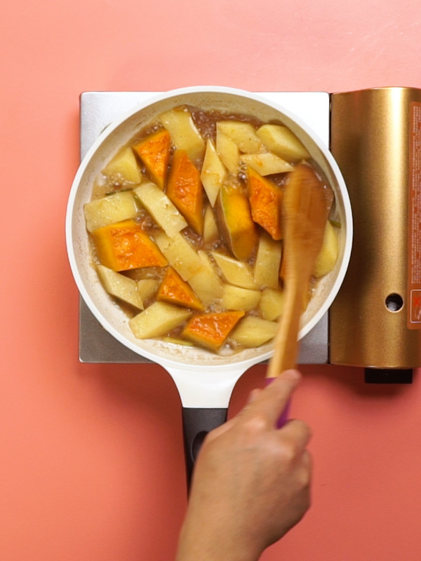 南瓜燉土豆的做法-家常味燉菜譜-易網健康養生網 南瓜燉土豆的做法-家常味燉菜譜