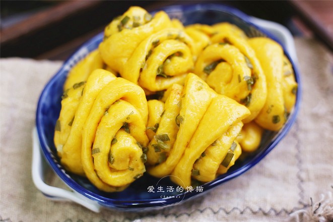 南瓜花卷的做法-家常味蒸菜譜-易網健康養(yǎng)生網 南瓜花卷的做法-家常味蒸菜譜