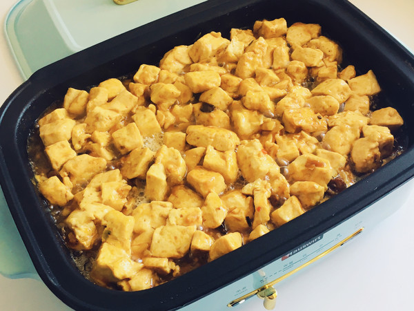 XO醬燒豆腐的做法-香辣味炒菜譜-易網(wǎng)健康養(yǎng)生網(wǎng) XO醬燒豆腐的做法-香辣味炒菜譜