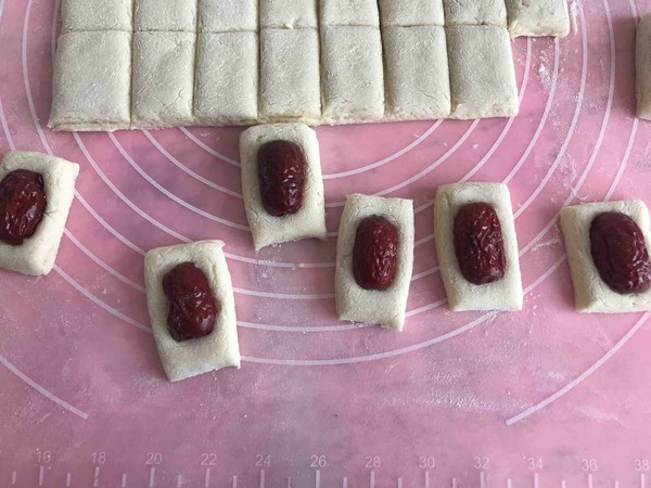 紅棗大米蒸糕的做法-家常味蒸菜譜-易網健康養生網 紅棗大米蒸糕的做法-家常味蒸菜譜