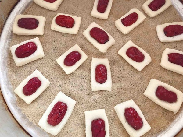 紅棗大米蒸糕的做法-家常味蒸菜譜-易網健康養生網 紅棗大米蒸糕的做法-家常味蒸菜譜