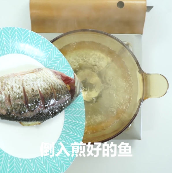 鯽魚豆腐湯的做法-咸鮮味燉菜譜-易網(wǎng)健康養(yǎng)生網(wǎng) 鯽魚豆腐湯的做法-咸鮮味燉菜譜