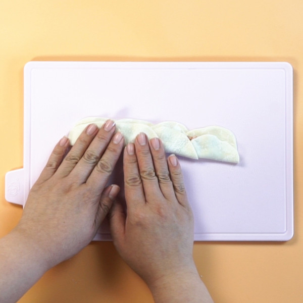 玫瑰花蒸卷的做法-家常味蒸菜譜-易網(wǎng)健康養(yǎng)生網(wǎng) 玫瑰花蒸卷的做法-家常味蒸菜譜