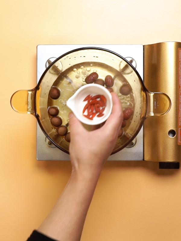 桂圓紅棗茶的做法-甜味煮菜譜-易網(wǎng)健康養(yǎng)生網(wǎng) 桂圓紅棗茶的做法-甜味煮菜譜