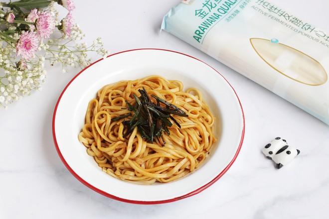 蔥油面的做法-咸鮮味拌菜譜-易網健康養生網 蔥油面的做法-咸鮮味拌菜譜