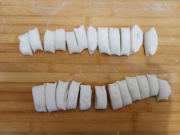 豆角鍋粘卷子的做法-家常味燉菜譜