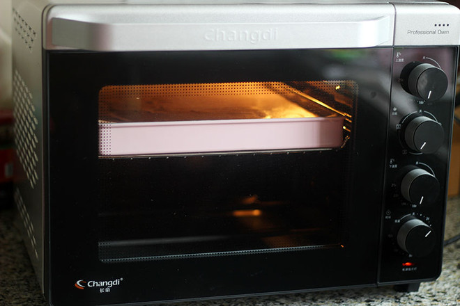 黑穗醋栗仙女蛋糕卷的做法-酸甜味烘焙菜譜-易網健康養生網 黑穗醋栗仙女蛋糕卷的做法-酸甜味烘焙菜譜