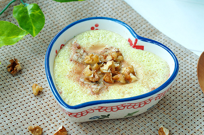 核桃蒸蛋羹的做法-家常味蒸菜譜-易網健康養生網 核桃蒸蛋羹的做法-家常味蒸菜譜