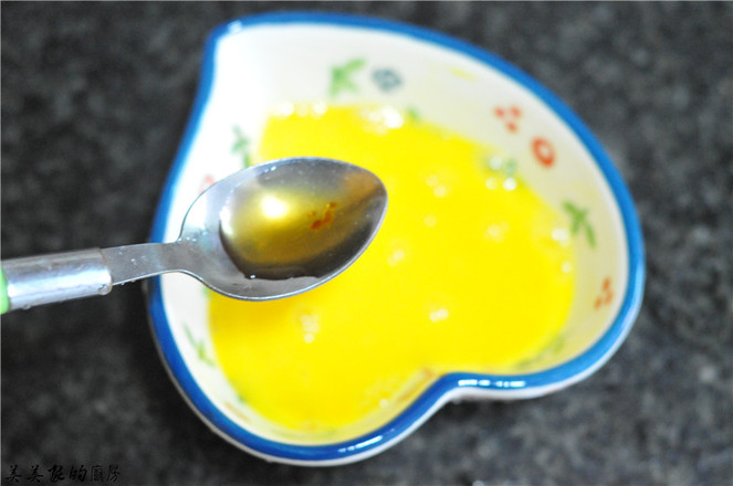 核桃蒸蛋羹的做法-家常味蒸菜譜-易網健康養生網 核桃蒸蛋羹的做法-家常味蒸菜譜