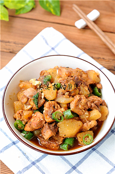 黃燜雞米飯的做法-家常味燒菜譜-易網健康養生網 黃燜雞米飯的做法-家常味燒菜譜