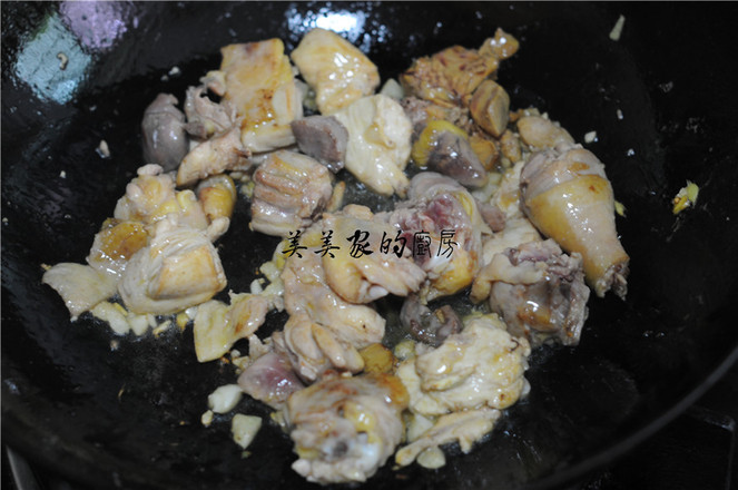 黃燜雞米飯的做法-家常味燒菜譜-易網健康養生網 黃燜雞米飯的做法-家常味燒菜譜