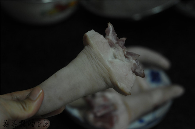 香燜豬尾巴的做法-香辣味炒菜譜-易網健康養生網 香燜豬尾巴的做法-香辣味炒菜譜