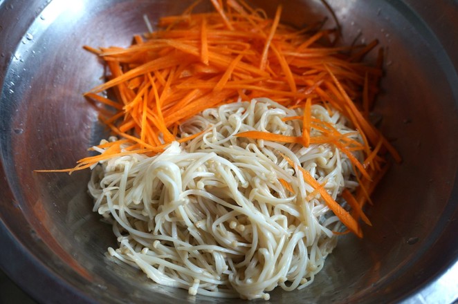 涼拌金針菇的做法-家常味拌菜譜-易網健康養生網 涼拌金針菇的做法-家常味拌菜譜