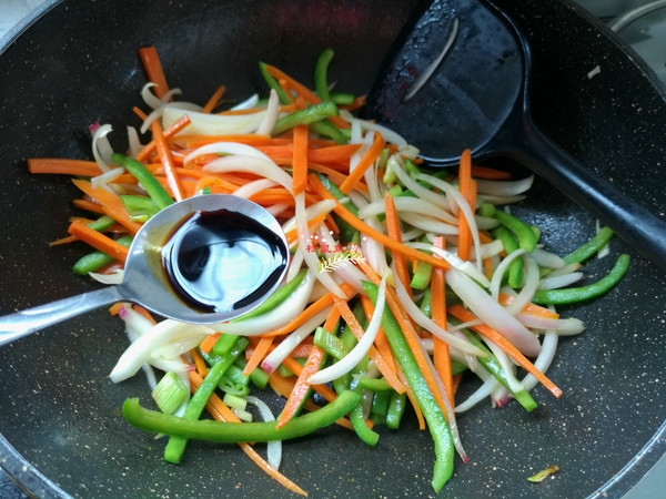 清炒三絲的做法-家常味炒菜譜-易網(wǎng)健康養(yǎng)生網(wǎng) 清炒三絲的做法-家常味炒菜譜