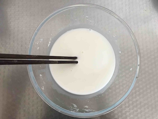 自制涼粉的做法-家常味其它工藝菜譜-易網(wǎng)<a href=http://www.jsjjzhkt.cn/ target=_blank class=infotextkey>健康養(yǎng)生</a>網(wǎng) 自制涼粉的做法-家常味其它工藝菜譜