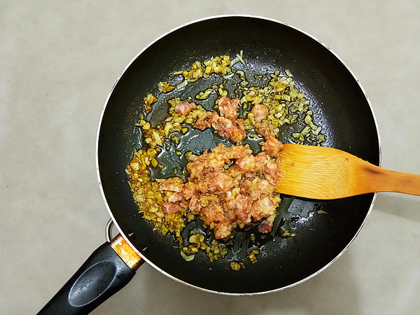 咖喱粉絲蝦的做法-咸鮮味炒菜譜-易網健康養生網 咖喱粉絲蝦的做法-咸鮮味炒菜譜