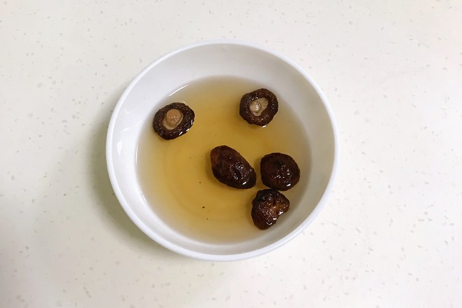 臘腸土豆脫糖飯的做法-咸鮮味蒸菜譜-易網(wǎng)健康養(yǎng)生網(wǎng) 臘腸土豆脫糖飯的做法-咸鮮味蒸菜譜