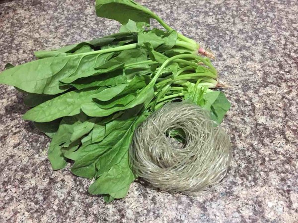 菠菜拌粉條的做法-家常味拌菜譜-易網<a href=http://www.jsjjzhkt.cn/ target=_blank class=infotextkey>健康養生</a>網 菠菜拌粉條的做法-家常味拌菜譜