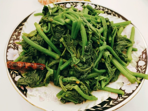 爆炒南瓜尖的做法-咸鮮味炒菜譜-易網(wǎng)健康養(yǎng)生網(wǎng) 爆炒南瓜尖的做法-咸鮮味炒菜譜