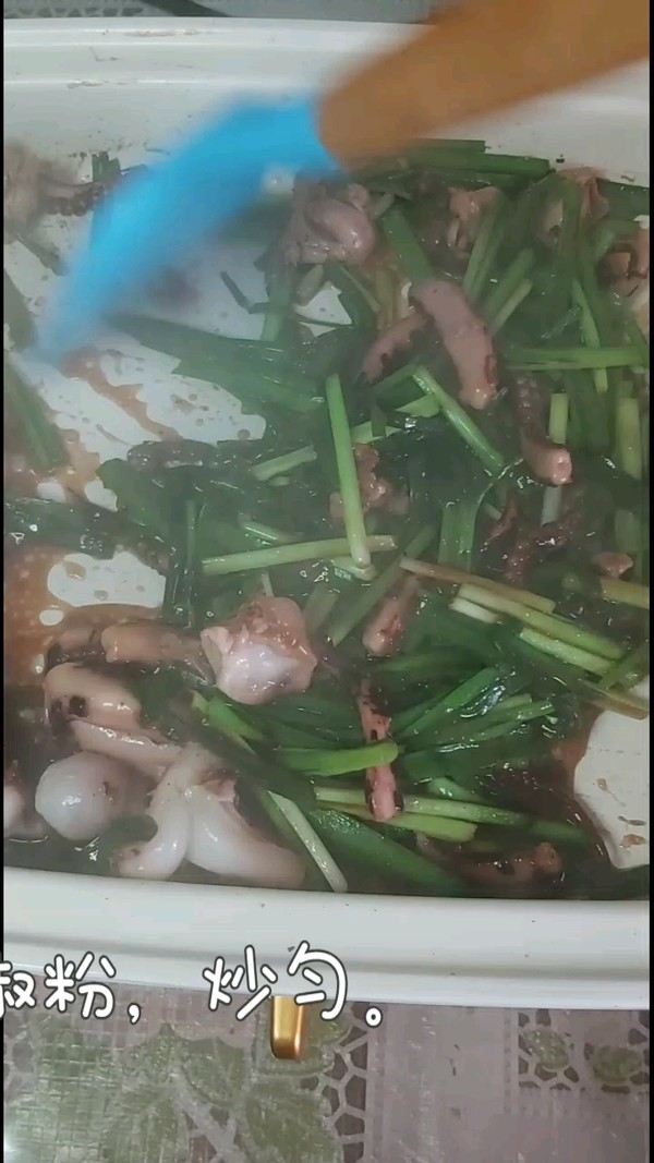 韭菜魷魚須的做法-咸鮮味炒菜譜-易網健康養生網 韭菜魷魚須的做法-咸鮮味炒菜譜