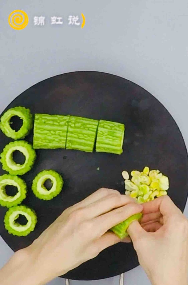 減肥餐~苦瓜釀肉的做法-咸鮮味蒸菜譜-易網健康養生網 減肥餐~苦瓜釀肉的做法-咸鮮味蒸菜譜