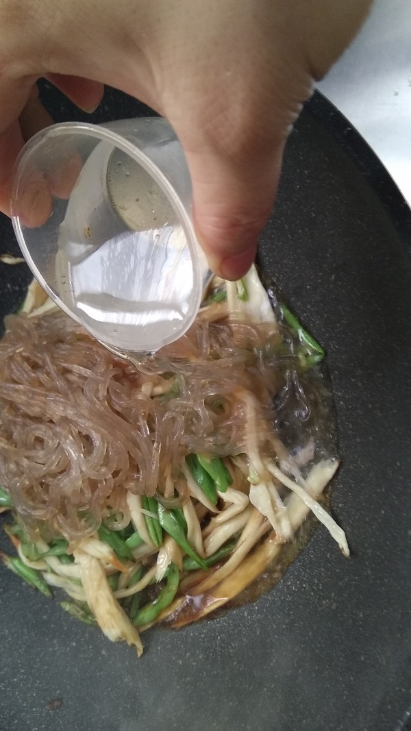 素炒三絲的做法-家常味炒菜譜-易網(wǎng)健康養(yǎng)生網(wǎng) 素炒三絲的做法-家常味炒菜譜