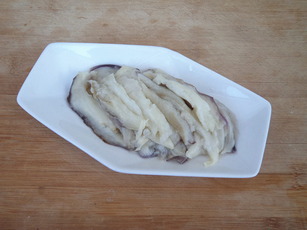 清蒸茄子的做法-香辣味蒸菜譜-易網(wǎng)健康養(yǎng)生網(wǎng) 清蒸茄子的做法-香辣味蒸菜譜