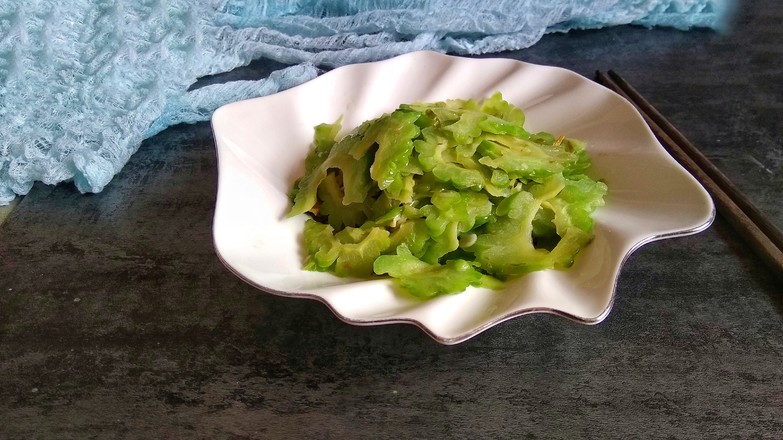 清炒苦瓜的做法-家常味炒菜譜