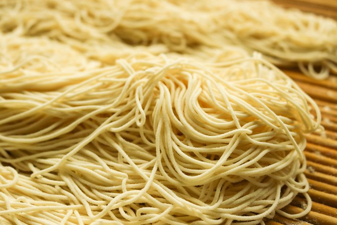 肉絲燜面的做法-家常味燜菜譜