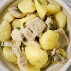 土豆燉大排的做法-家常味蒸菜譜