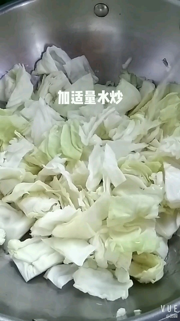 黃瓜炒圓白菜的做法-家常味炒菜譜-易網(wǎng)健康養(yǎng)生網(wǎng) 黃瓜炒圓白菜的做法-家常味炒菜譜