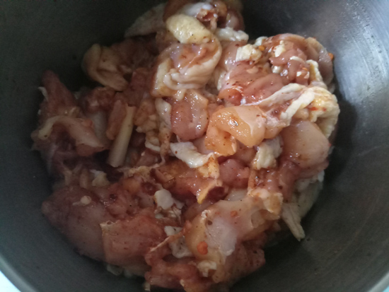 干鍋辣子雞的做法-香辣味炒菜譜-易網<a href=http://www.jsjjzhkt.cn/ target=_blank class=infotextkey>健康養生</a>網 干鍋辣子雞的做法-香辣味炒菜譜