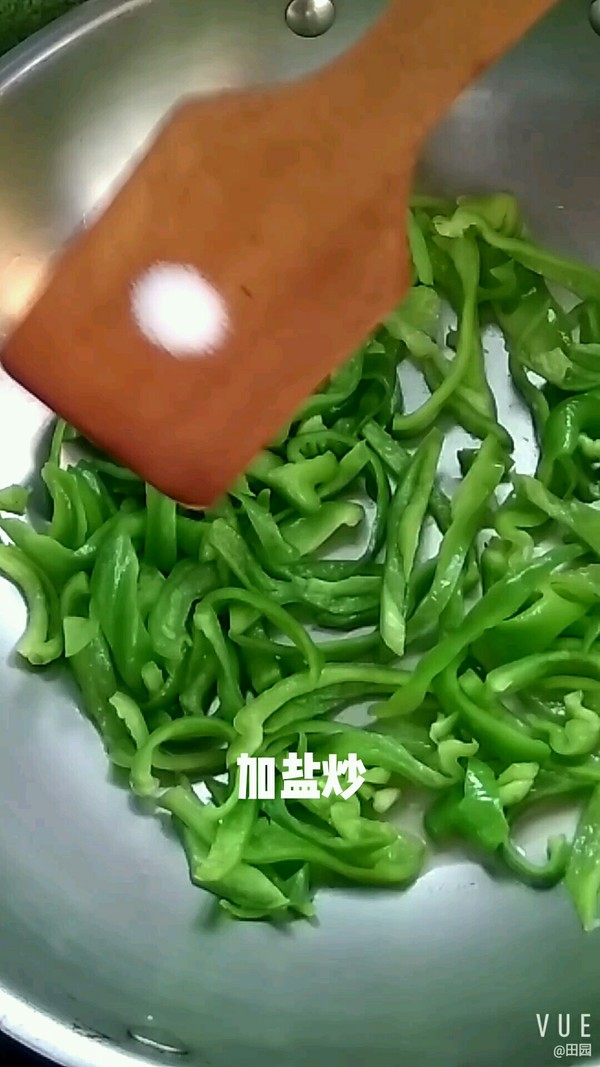 青椒炒雞蛋的做法-家常味炒菜譜-易網健康養生網 青椒炒雞蛋的做法-家常味炒菜譜