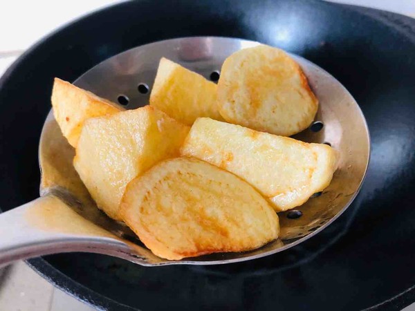 有油水的地三鮮的做法-家常味炒菜譜-易網健康養生網 有油水的地三鮮的做法-家常味炒菜譜