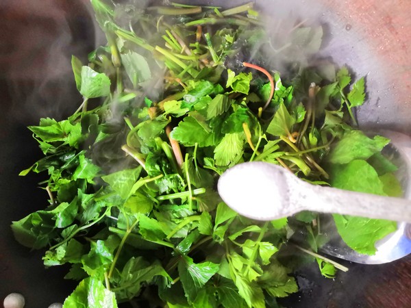 鴨腳板的做法-家常味炒菜譜-易網(wǎng)健康養(yǎng)生網(wǎng) 鴨腳板的做法-家常味炒菜譜