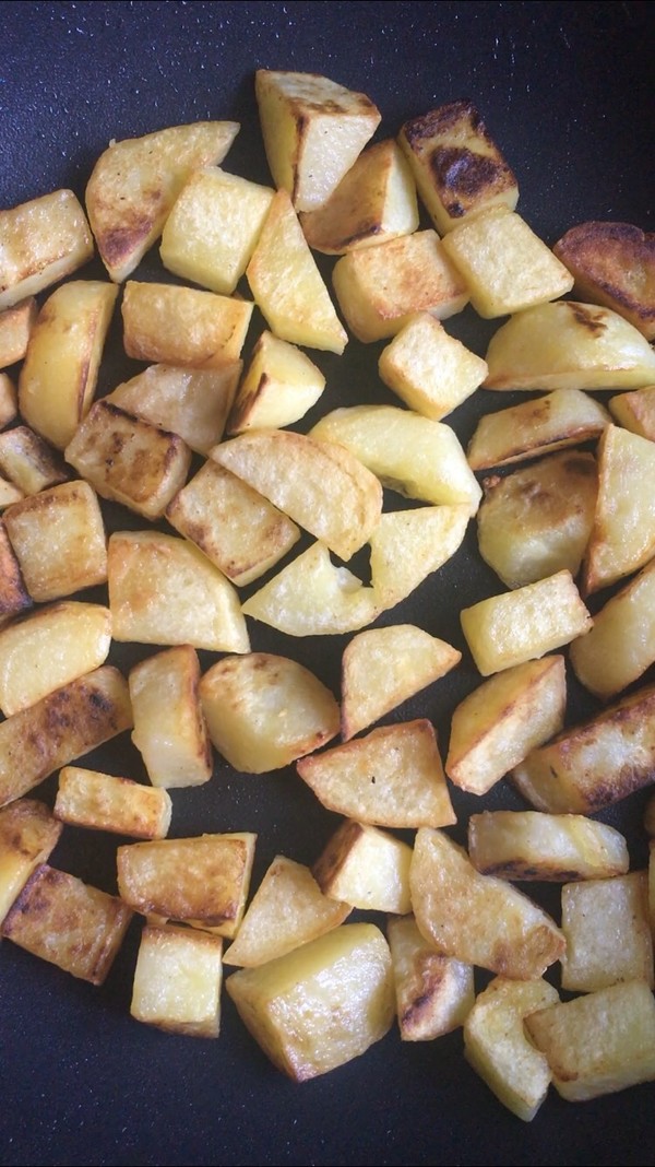 煎土豆的做法-香辣味煎菜譜-易網健康養生網 煎土豆的做法-香辣味煎菜譜