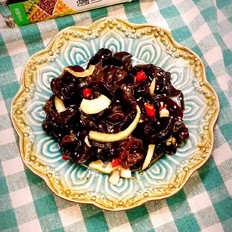 老醋木耳(CUCU有機(jī)醋)的做法-酸辣味拌菜譜