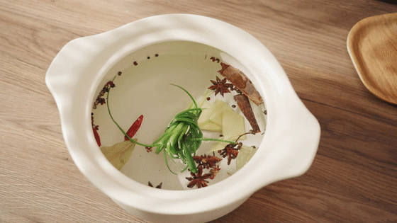 涼拌鹵牛肉【孔老師教做菜】的做法-家常味鹵菜譜-易網(wǎng)健康養(yǎng)生網(wǎng) 涼拌鹵牛肉【孔老師教做菜】的做法-家常味鹵菜譜